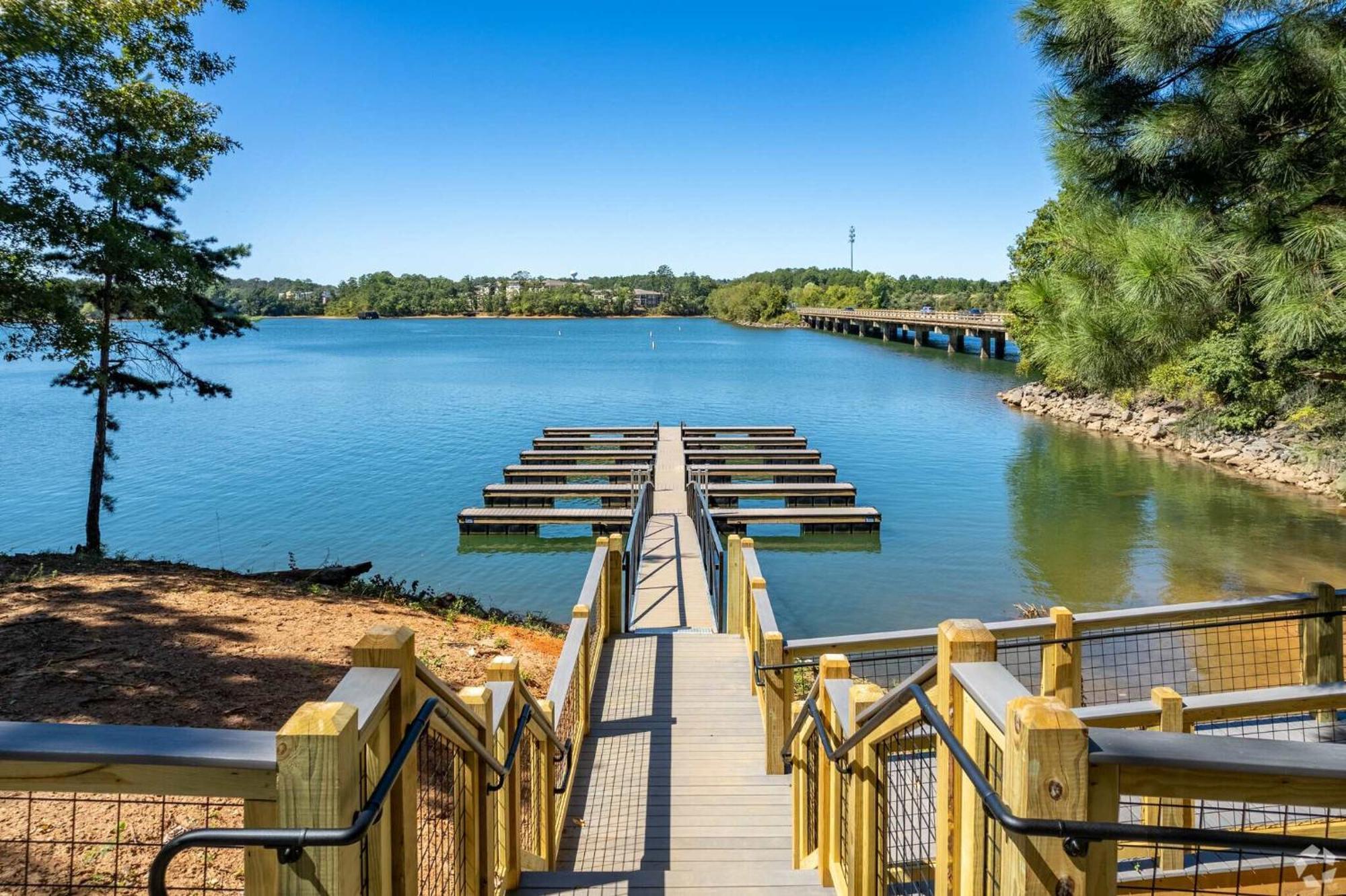 Apartment Dockside Hartwell 2br With Unique Amenities Clemson